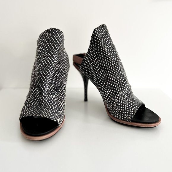 Balenciaga Glove Python Slingback Sandals - Picture 1 of 7
